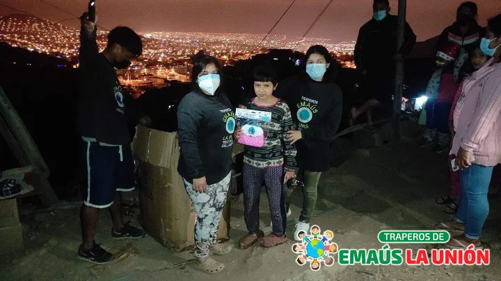 Donar ropa usada en San Miguel: Transforma tus prendas en ayuda solidaria