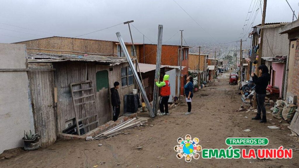 recolección de computadoras usadas en San Bartolo