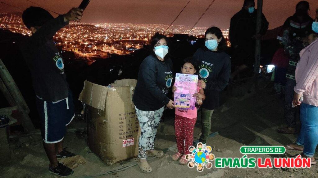 recolección de ropa usada en Comas